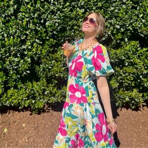 Porch Swing At Sunset Floral Midi Dress size M Limpet Shell from impressions